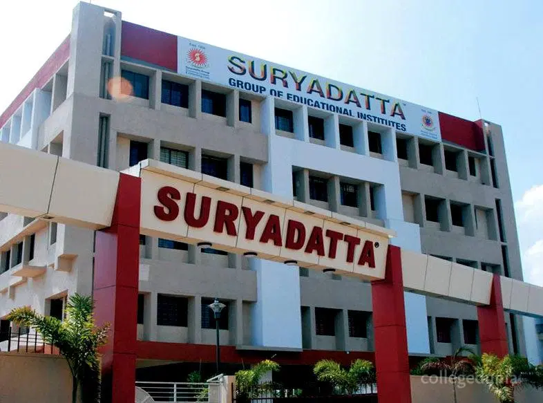 Suryadatta Institute of Fashion Technology (SIFT) in Bavdhan, Pune, showcasing the modern architecture and entrance of one of the top fashion design colleges in Pune for 2025.